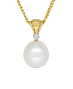 White Australian Pearl Pendant with Diamond