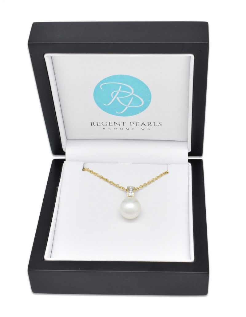 Australian Pearl Pendant in display box