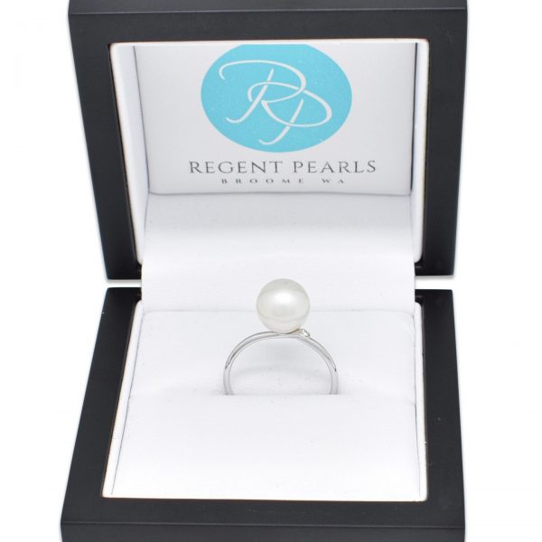 Australian Pearl Ring in display box