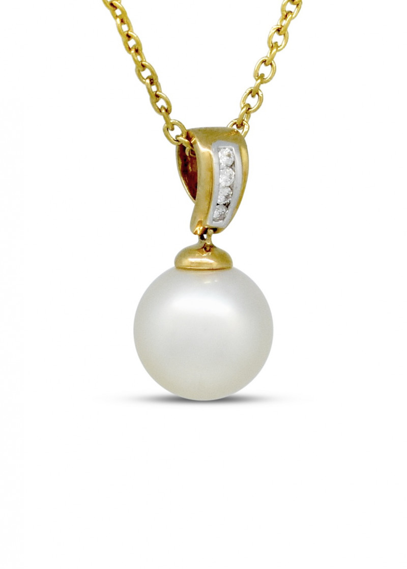 18ct Yellow Gold Pearl and Diamond Pendant